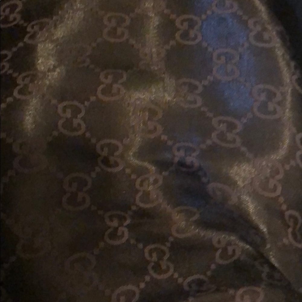 Gucci - Picture 3 of 10